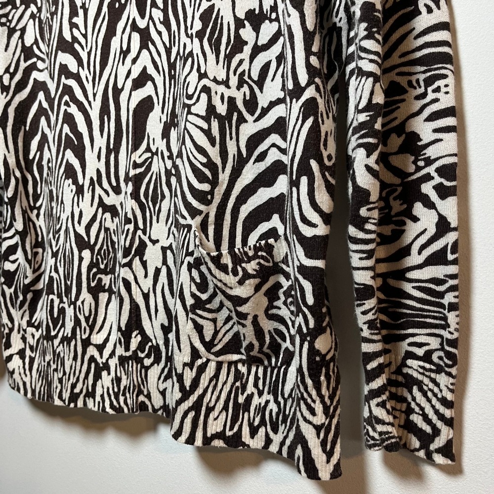 Lilly Pulitzer Brown Zebra V-Neck Sweater Size Small Preppy Y2K Animal Print - Picture 7 of 10
